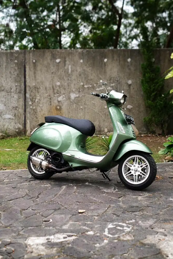 PIAGIO VESPA MATIC SPRINT 150 3VIE TAHUN 2015