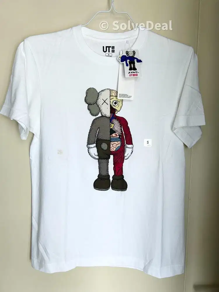 Kaos Uniqlo Kaws Flayed Graphic Tee Original UT Collection