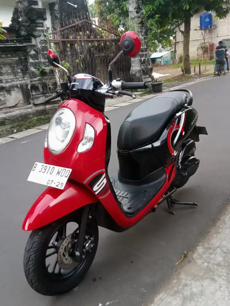 Dijual Honda Scoopy gres siap pakai