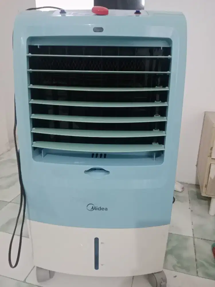 Merek MIDEA EVA COOLER