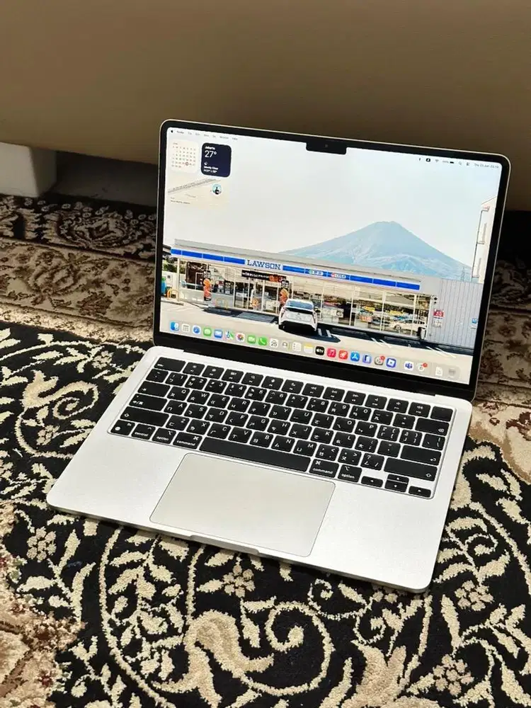 Macbook Air M2 2022 8/256 GB