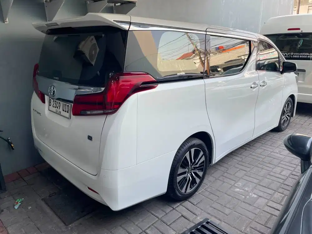 Alphard 2.5 G 2023 A/T (CASH)