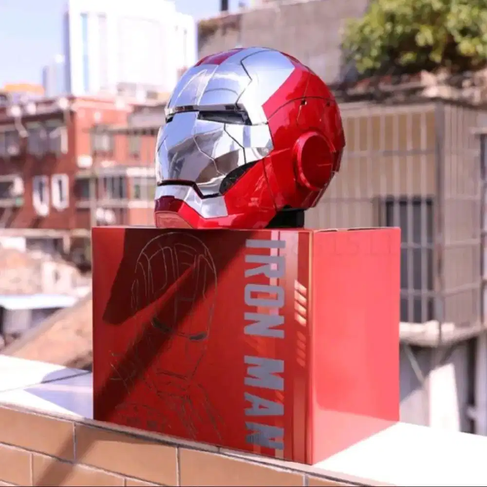 Autoking Helmet Iron Man Mark 5 1/1with Voice And Remote Control