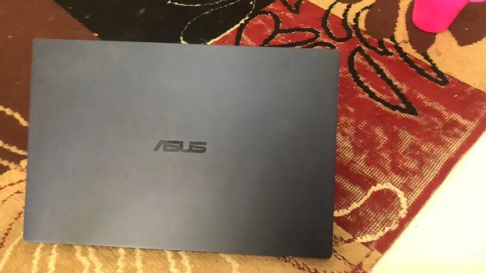 Di jual leptop asus expertbook rayzen 3 ram8
