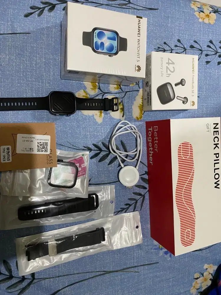 Huawei watch fit 5 like new full bonus