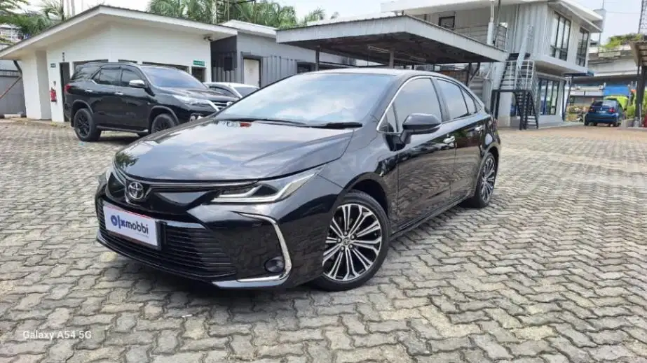 Cash dan Credit Toyota Corolla Altis AT 2023 AAO