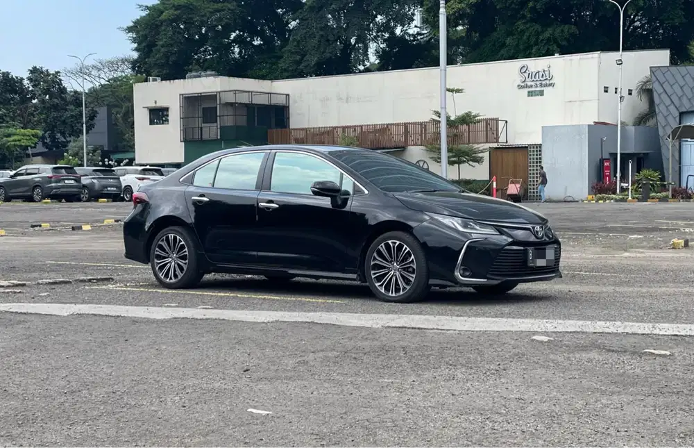 SIAP PAKAI!! TOYOTA NEW COROLLA ALTIS V 1.8 AT MATIC 2020 HITAM