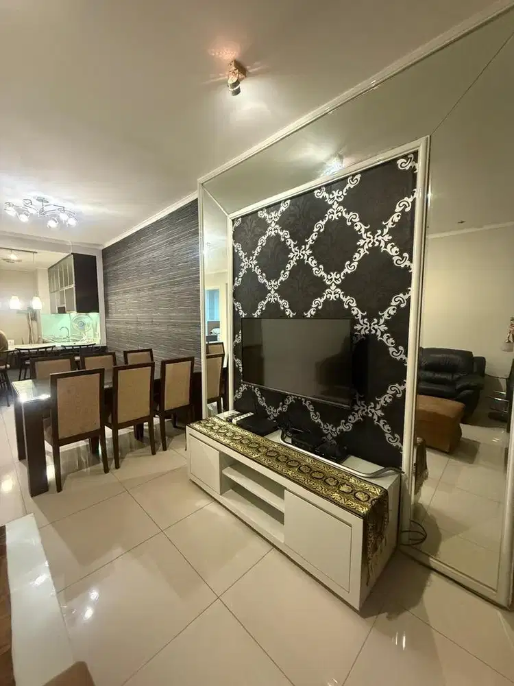APARTMENT VIA LT 19