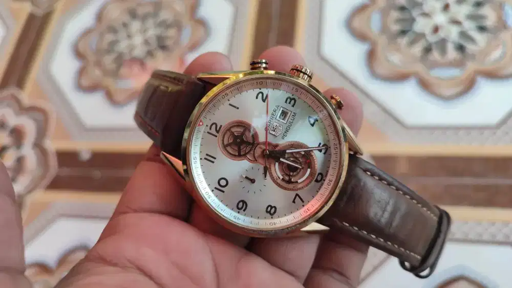 Jam Carera pendulum