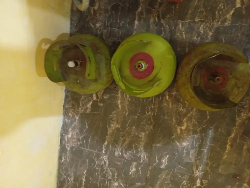 Dijual Tabung LPG elpiji 3 kg ada tiga biji bagus smua tabung lpg