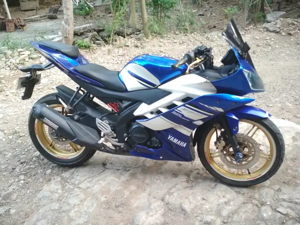 Yamaha R15 Ab KP pajak on