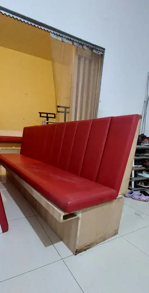 Sofa cafe/resto