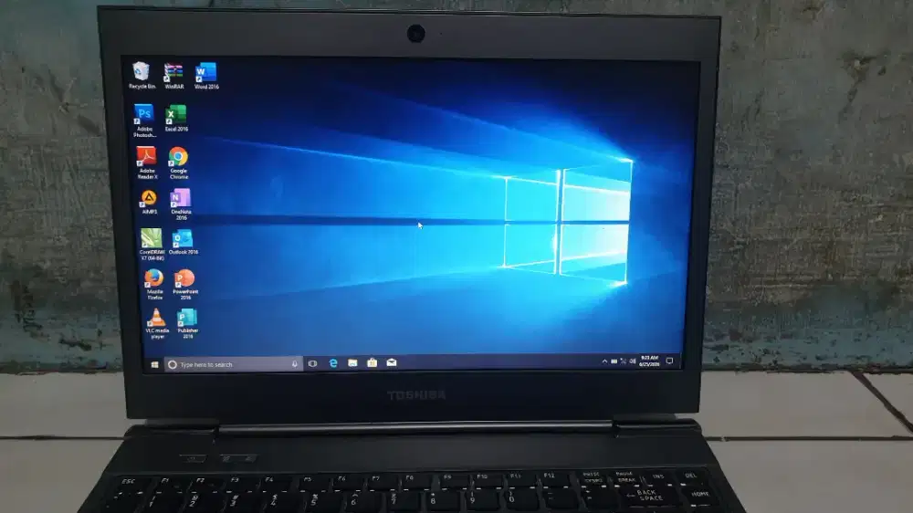 Laptop Toshiba Corei7 Ram8gb Ssd Model SuperSlim No Minus mantap
