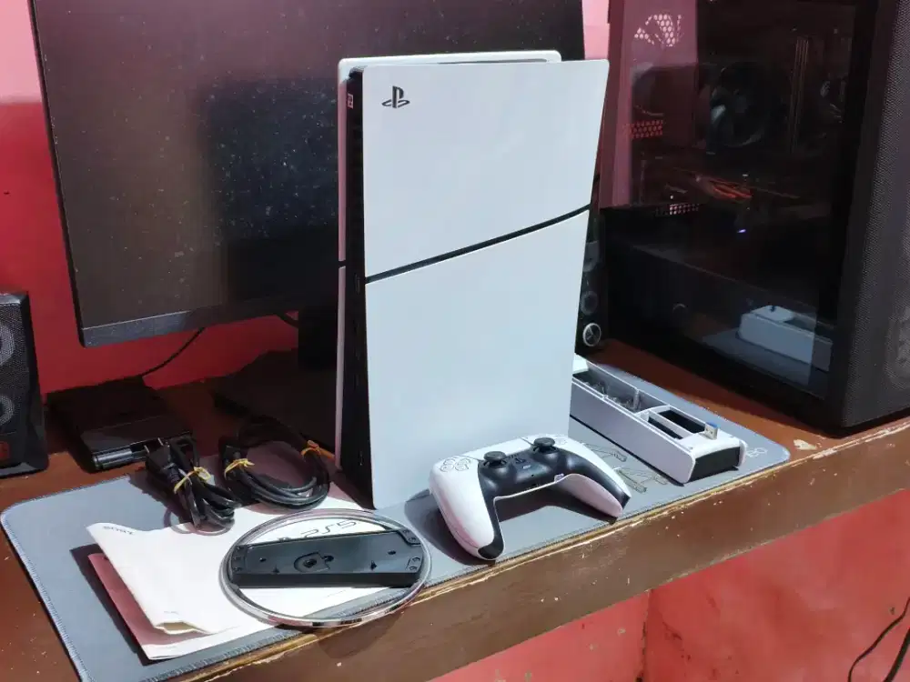 PS5 Slim disc JP 1TB CFI-2000 fullset mulus !!!