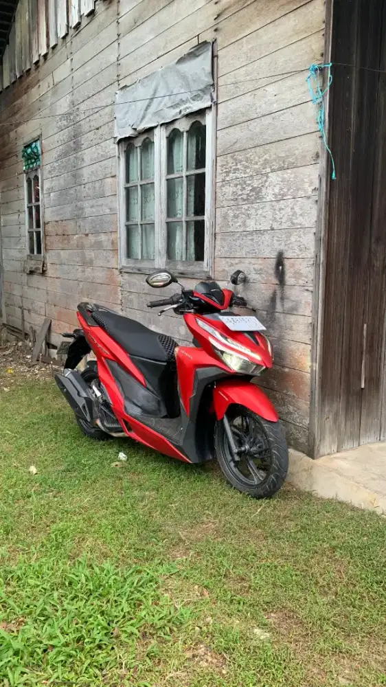 New Vario 150 warna merah dup