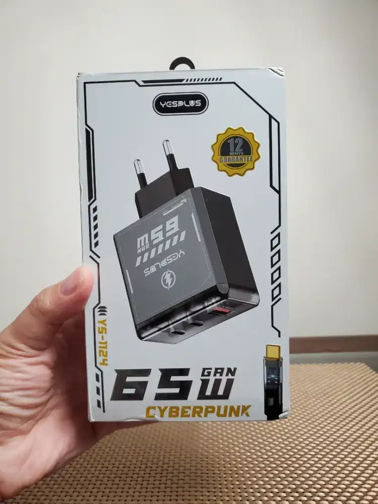 Yesplus 1124 PD set charger adaptor plus kabel type C Gan 65 watt