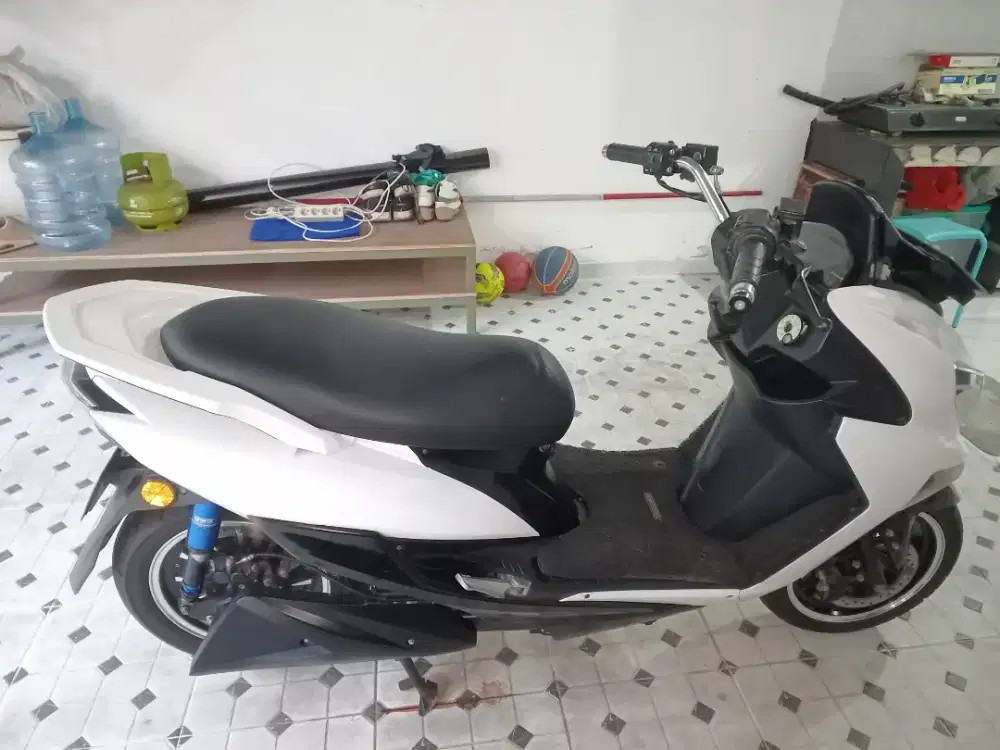 Motor listrik fox R