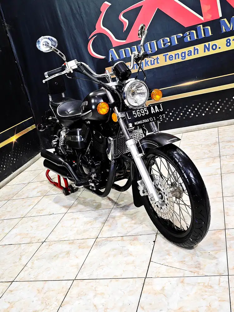 Benelli PE 250cc 2cilider.cruiser black odo.3rb.Anugerah motor rungkut