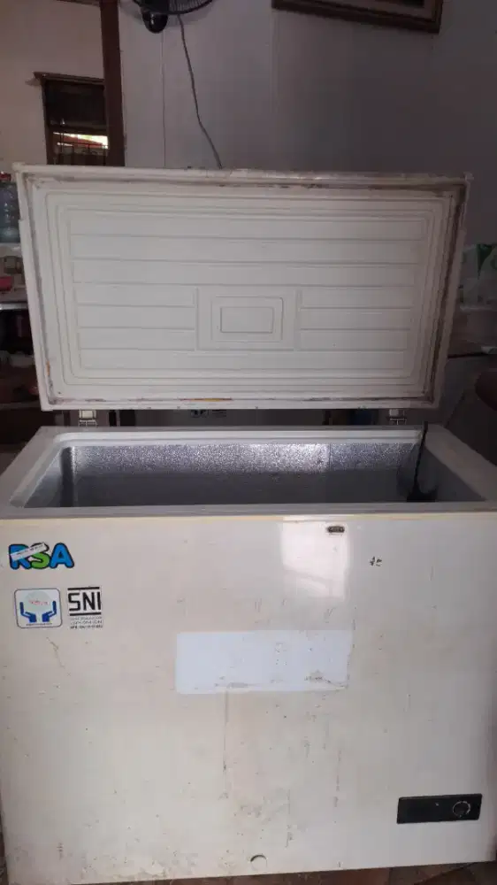 Freezer RSA 210 dan 220