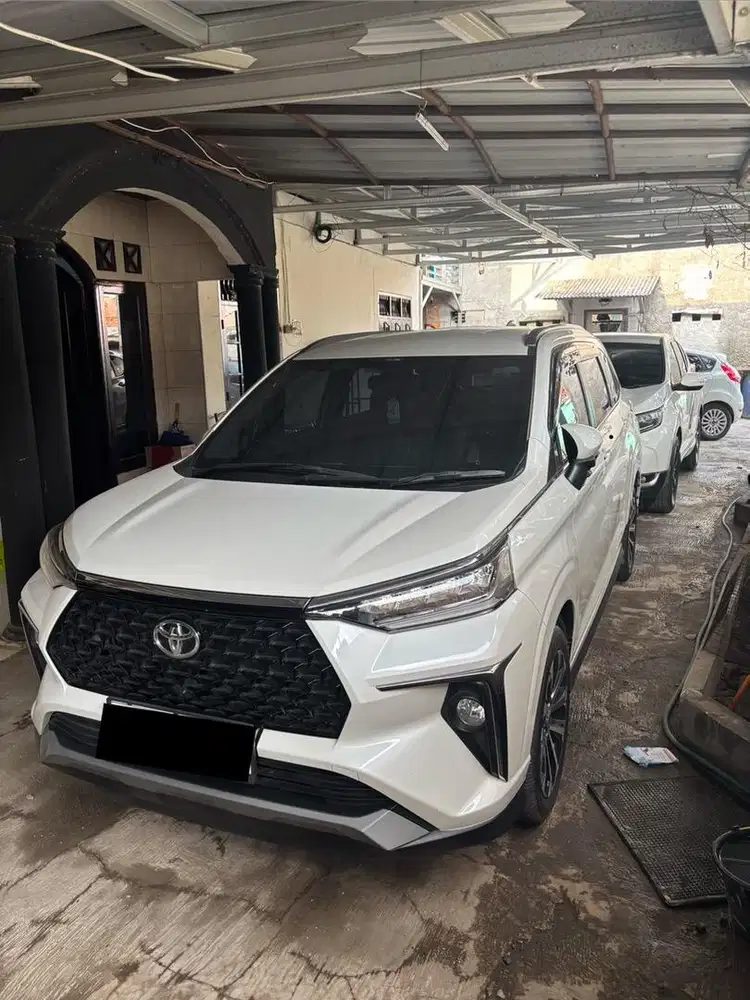 {km 17rb} Toyota Veloz Q 2023