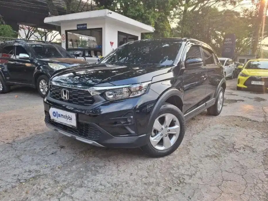 TDP 1 JUTA Honda WR-V 1.5 E Bensin-AT 2023 Hitam C5MSD