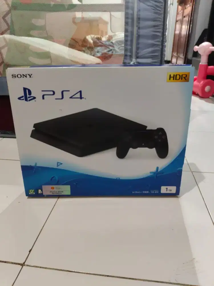 Saya mau beli ps 4 di beli ps4 slim atau playstation 4 500gb/1tb tawar