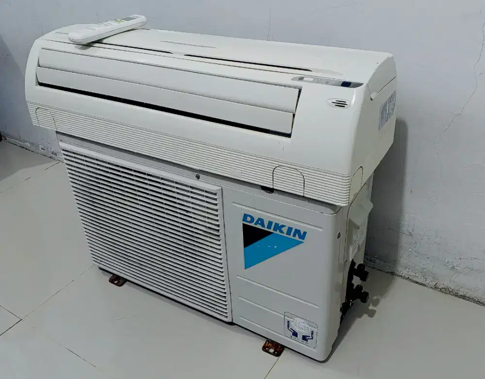AC Daikin 1 PK split standar