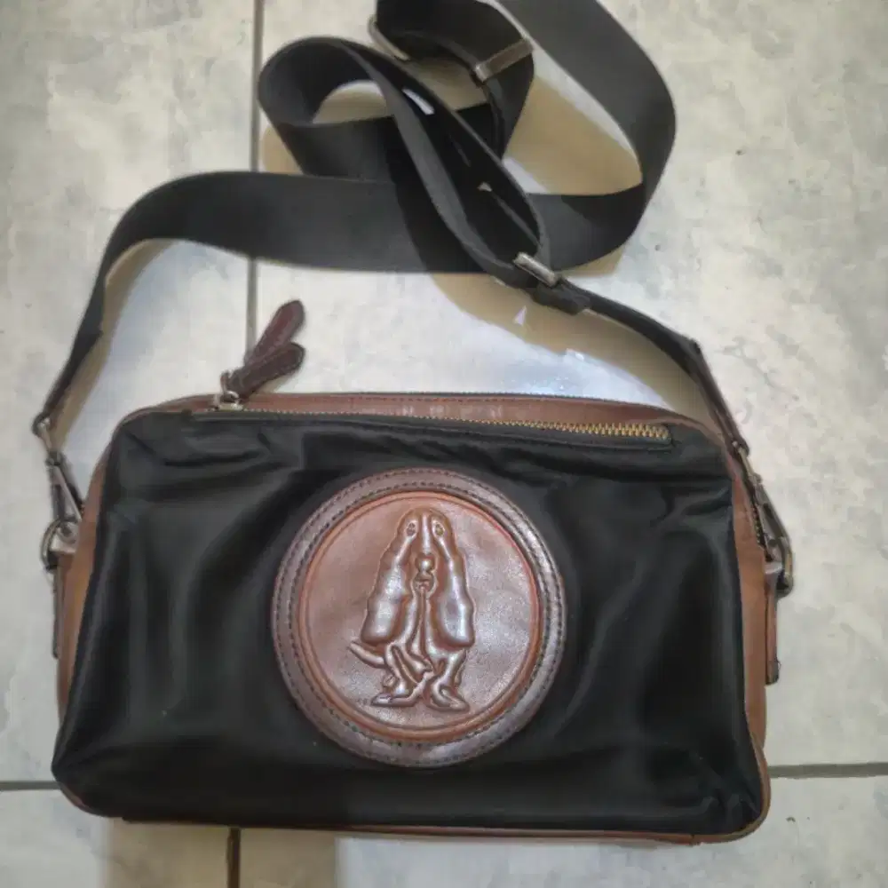 Jual clucth/sling bag Hush Puppies ORI Preloved
