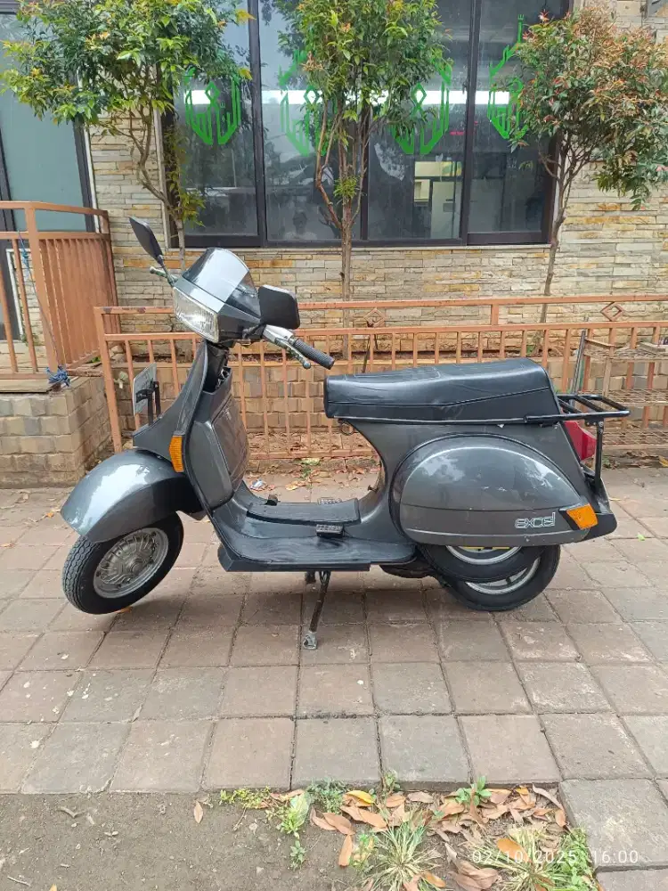 Vespa Excel 1994 Abu2