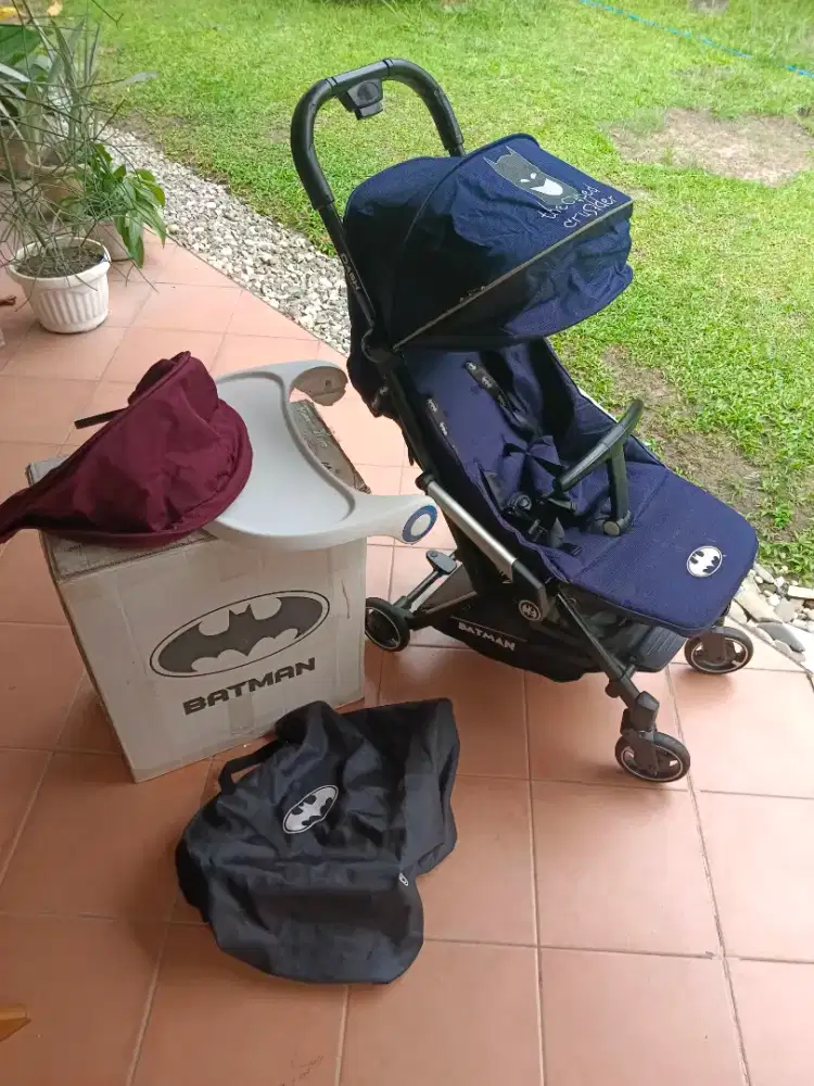 STROLLER CocoLatte DC570 Dash BATMAN (Stroller Lipat)