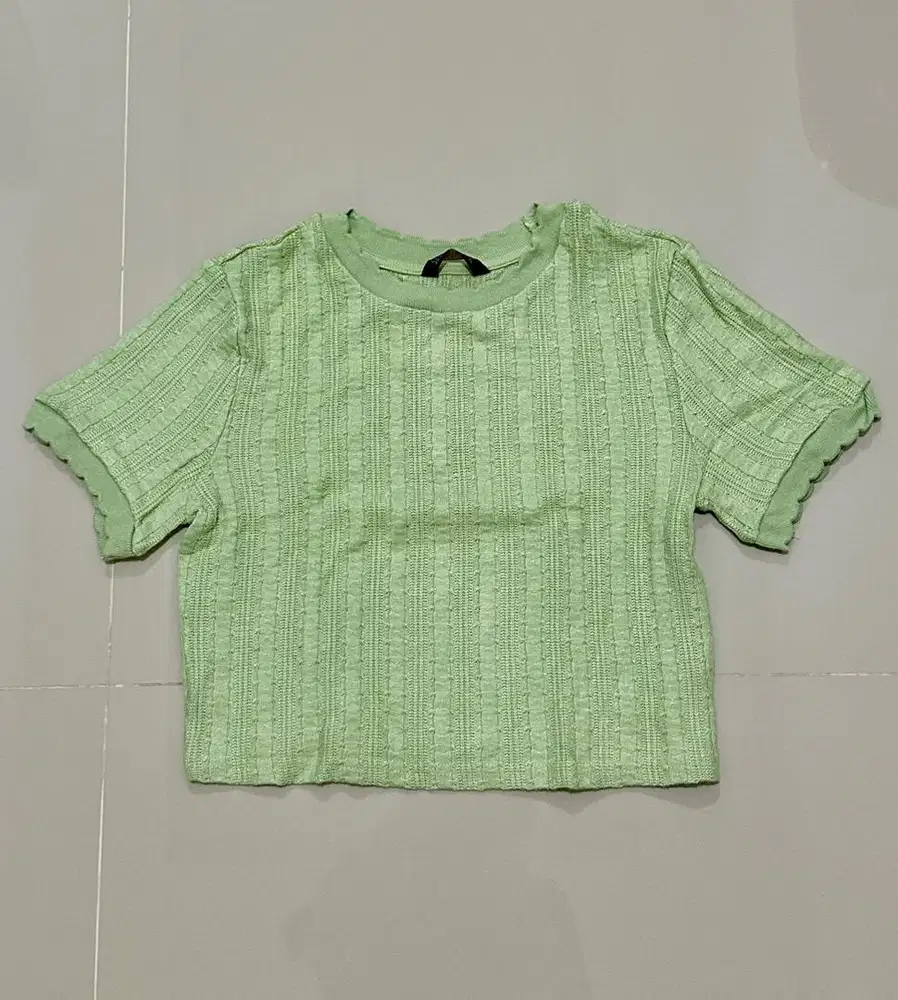 Crop top wanita