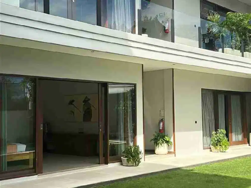 Villa Mewah View Sawah Batu Bolong Canggu 7 Kamar - Thumbnail 4