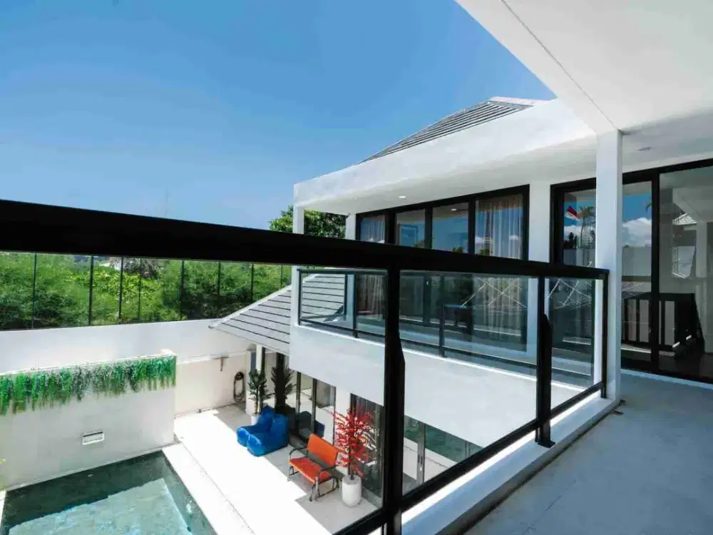 Villa Mewah Modern Berawa Dekat Pantai dan Restoran