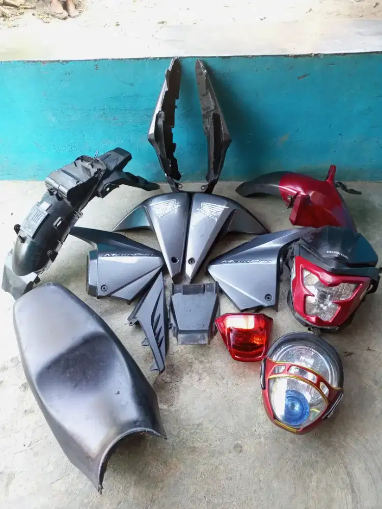 Body motor honda new Megapro monoshock original copotan