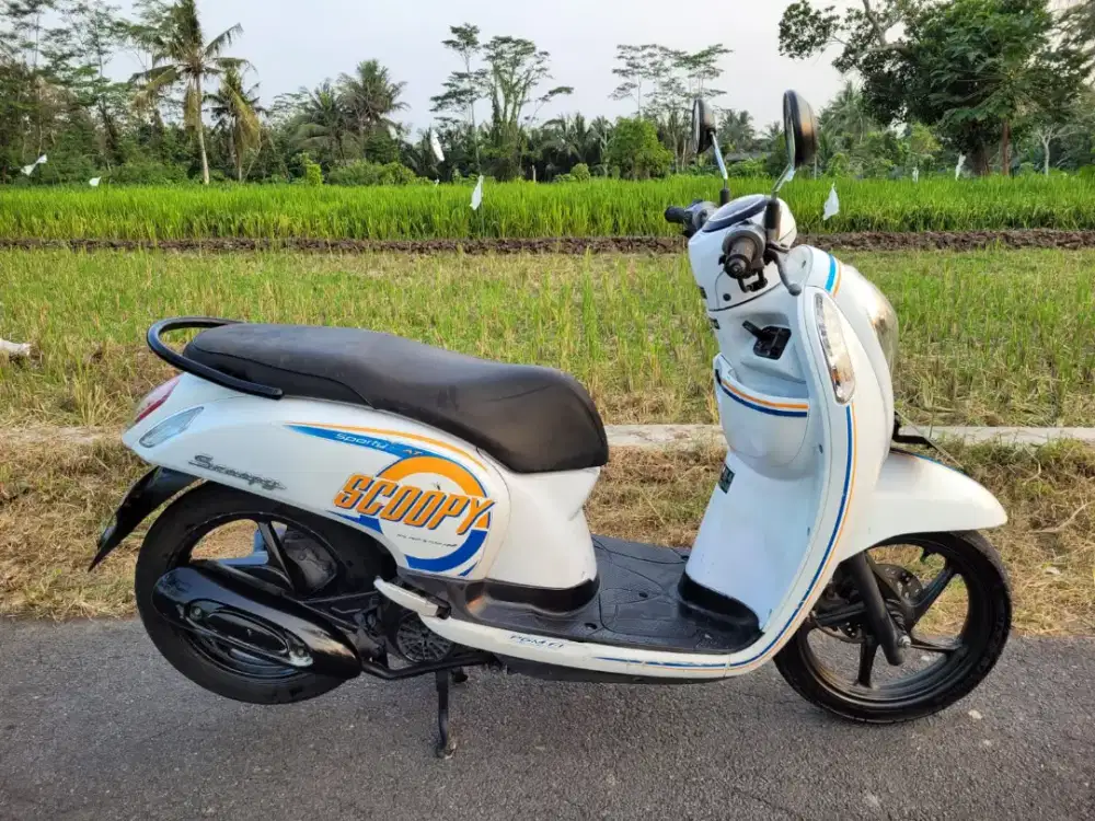 SCOOPY SPORTY ESP ISS 2026