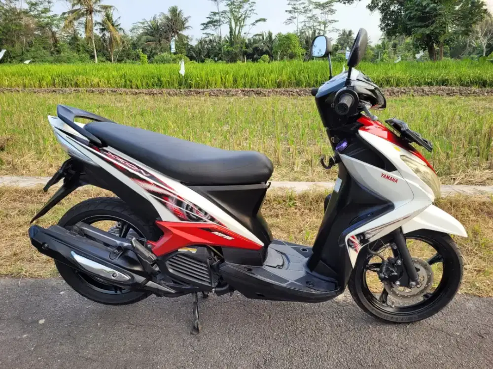XEON 125 2012 IRIT