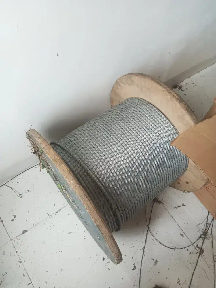 wire rope, kawat seling, atau tali baja