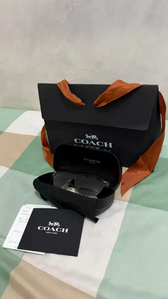 Kacamata Hitam Original Coach