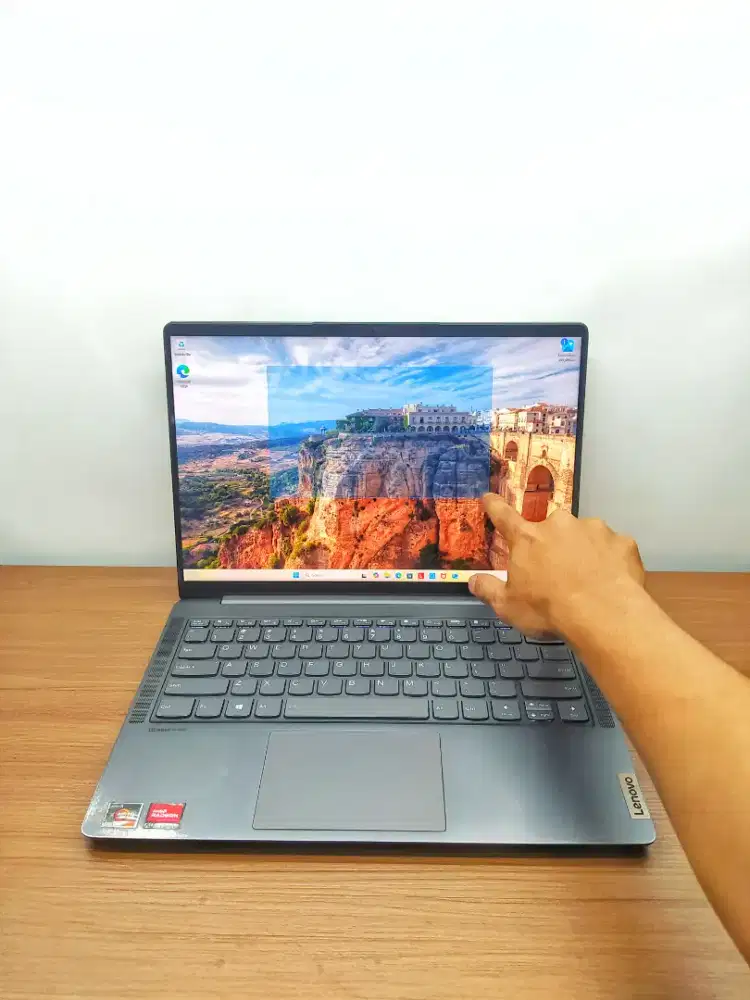LENOVO Ideapad 5 Pro AMD Ryzen 5 5600U VGA Radeon RAM 16GB SSD 512GB
