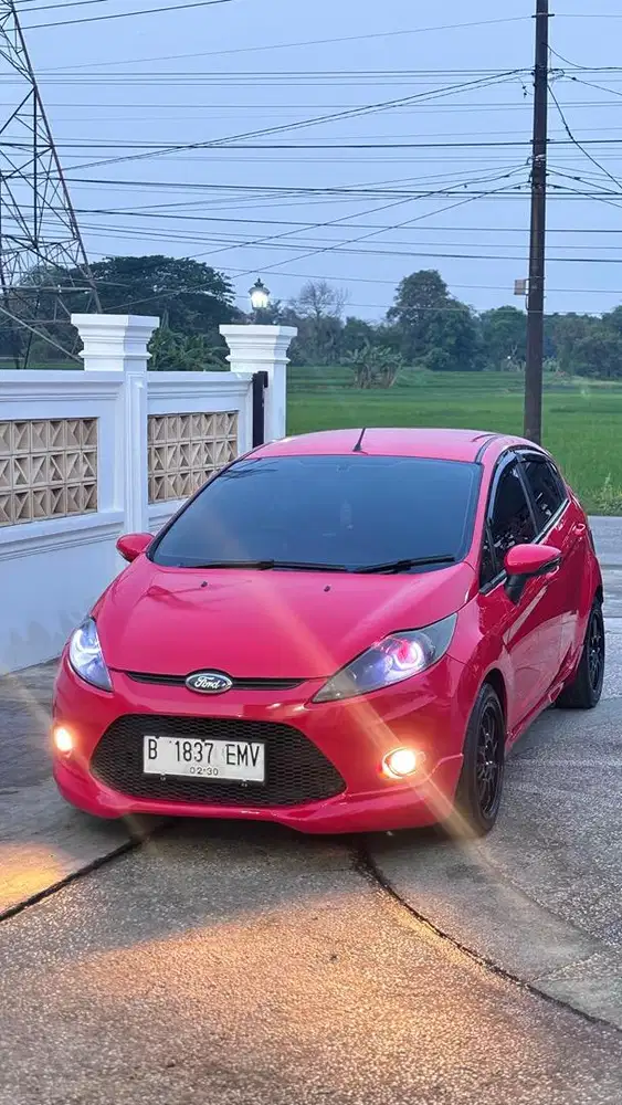 FORD FIESTA S 2012 MATIC