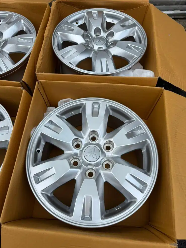Velg Mitsubishi TRITON R.17 ori