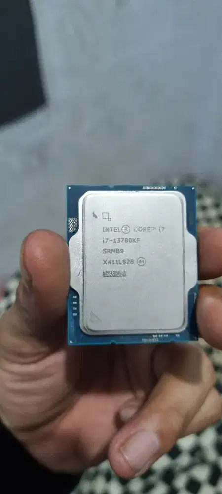 Judul: Intel Core i7-13700KF LGA1700 Bekas Normal Mulus Siap Pakai