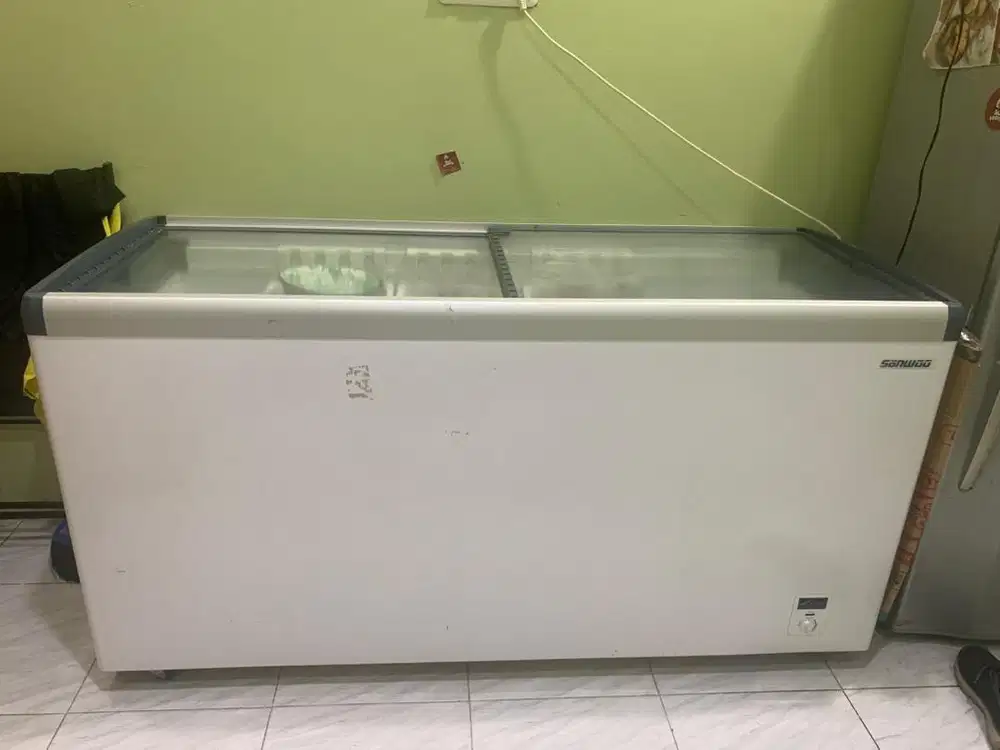 Freezer sanwod 760 Liter