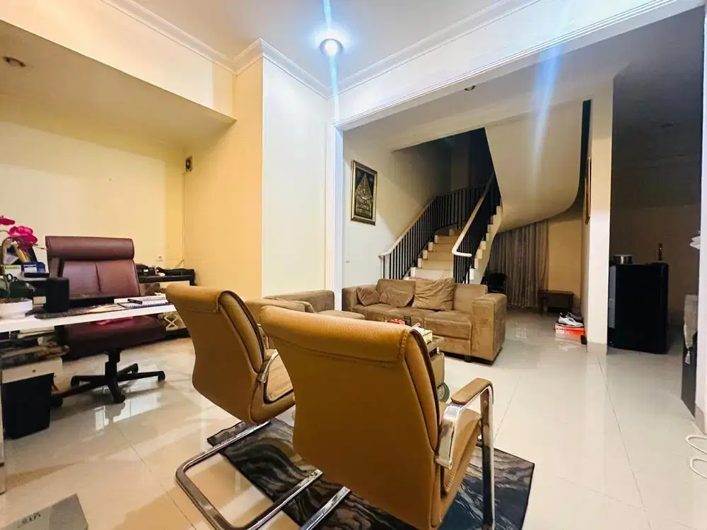 Jual MURAH EDISI KRISIS, rumah Mewah di BSD les Belles