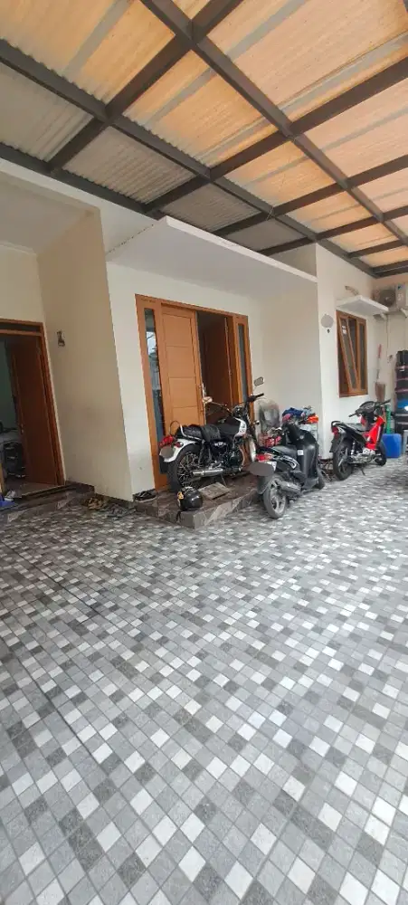 Rumah minimalis siap huni di turangga buah batu dekat Trans Studio