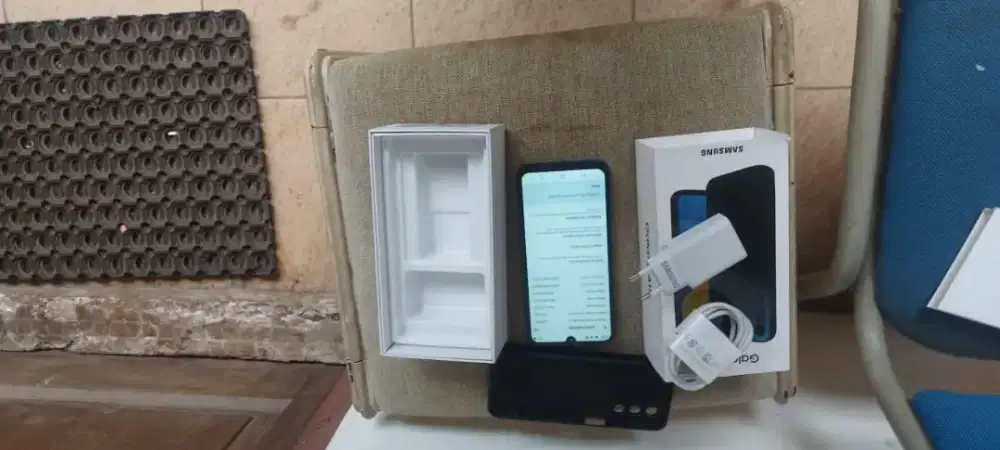 Samsung a15. 5G. 8/256 full set