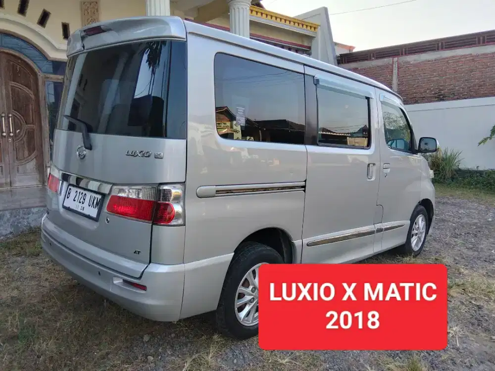 Luxio X matic Daihatsu luxio