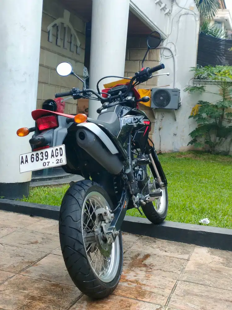 KlX SM 2023 km loww