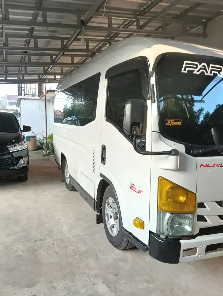 Mobil Minibus new armada