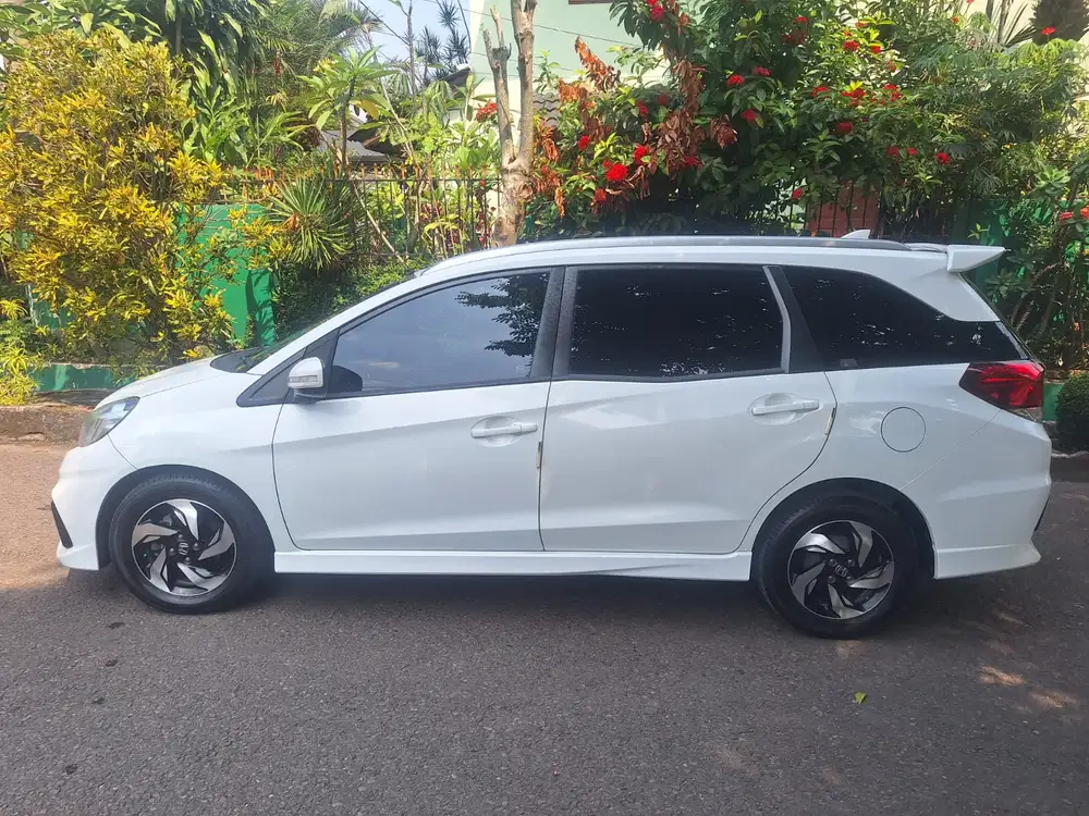 Honda Mobilio 2015 Bensin
